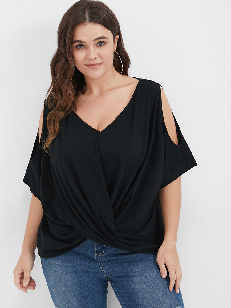 

Solid Gathered Twist Front Cold Shoulder T-shirt, Black