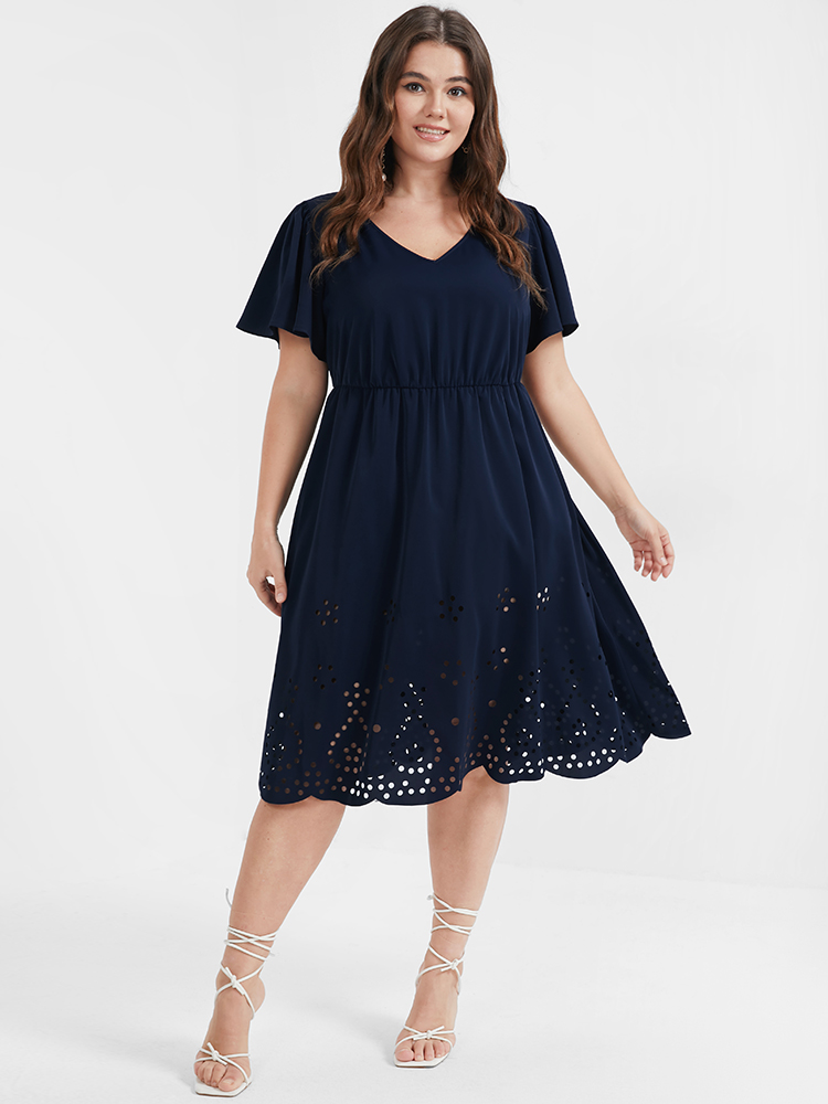 

Plus Size Solid Ruffles Pocket Broderie Anglaise Knee Dress DarkBlue Women Elegant Cut-Out V-neck Short sleeve Curvy Knee Dress BloomChic