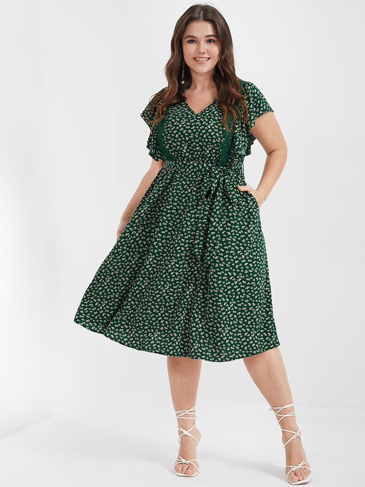 

Plus Size Ditsy Floral Ruffles Pocket Lace Knotted Knee Dress DarkGreen Women Belted V-neck Cap Sleeve Curvy Knee Dress BloomChic