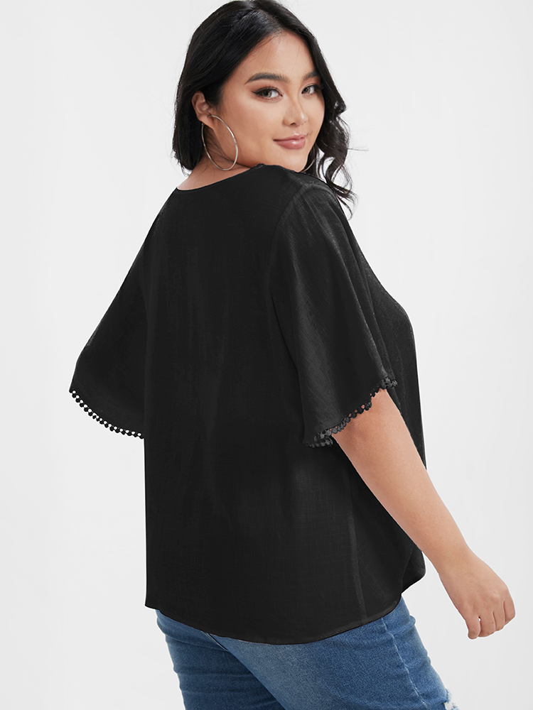 Plus Size Black Solid Ties Eyelet Lace Ruffled V Neck Blouse Women Elegant Short sleeve V-neck Dailywear Blouses BloomChic 26/4X 
