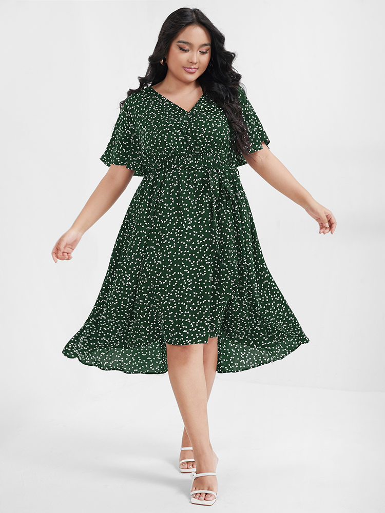 

Plus Size Heart Printed Pocket Ties Ruffles Knee Dress DarkGreen Women Elegant Elastic Waist V-neck Short sleeve Curvy Knee Dress BloomChic