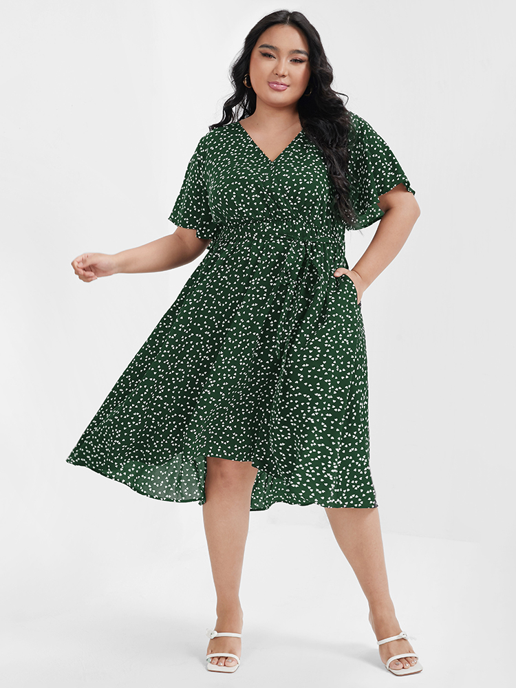 Plus Size Heart Printed Pocket Ties Ruffles Knee Dress DarkGreen Women Elegant Elastic Waist V-neck Short sleeve Curvy Knee Dress BloomChic 30/6X 