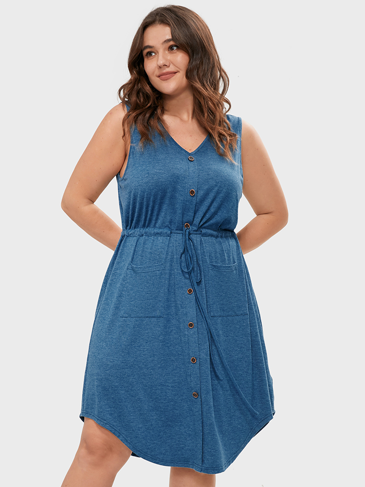 

Plus Size Solid Fake Buttons Drawstring Waist Patched Pocket Knee Dress DarkBlue Women Casual Drawstring V-neck Short sleeve Curvy Knee Dress BloomChic