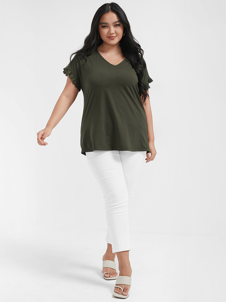 Plus Size Women Dailywear Plain Frill Trim Dolman Sleeve Short sleeve V-neck Casual T-shirts BloomChic 