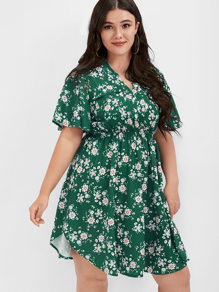 

Plus Size Floral Pocket Ruffled V Neck Short Dress DarkGreen Women Elegant Printed V-neck Short sleeve Curvy Knee Dress BloomChic