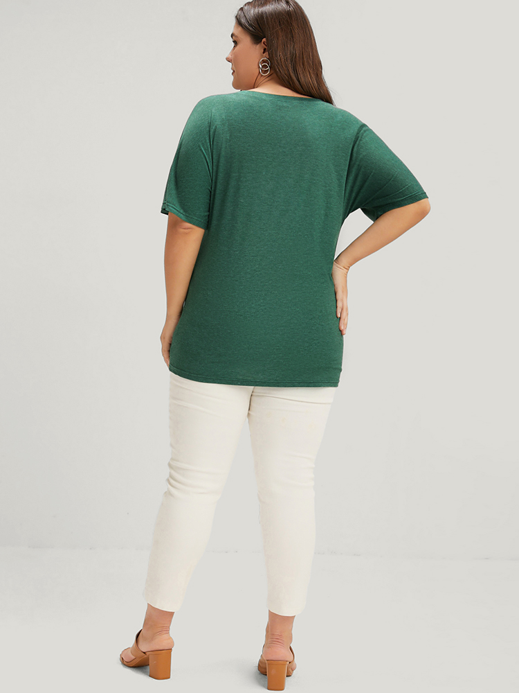 

Plus Size Solid Round Neck Button Raglan Sleeve Modal T-shirt Green Women Casual Button Plain Round Neck Dailywear T-shirts BloomChic