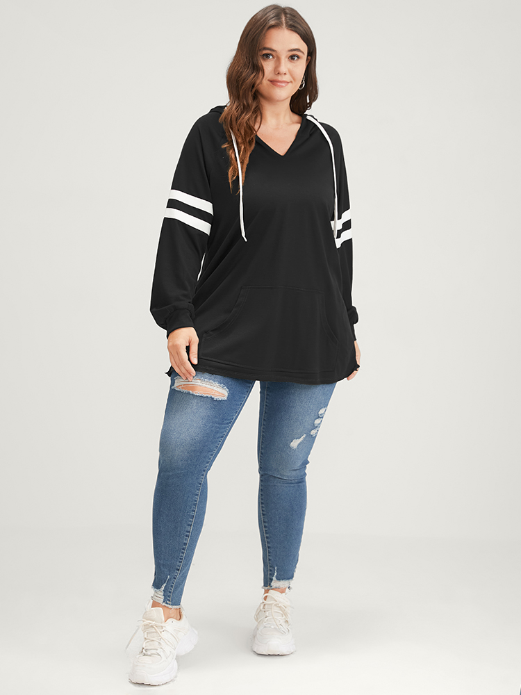 Plus Size Solid Contrast Pocket Drawstring Hooded Sweatshirt Women Black Casual Contrast Hooded Dailywear Sweatshirts BloomChic 12/L 