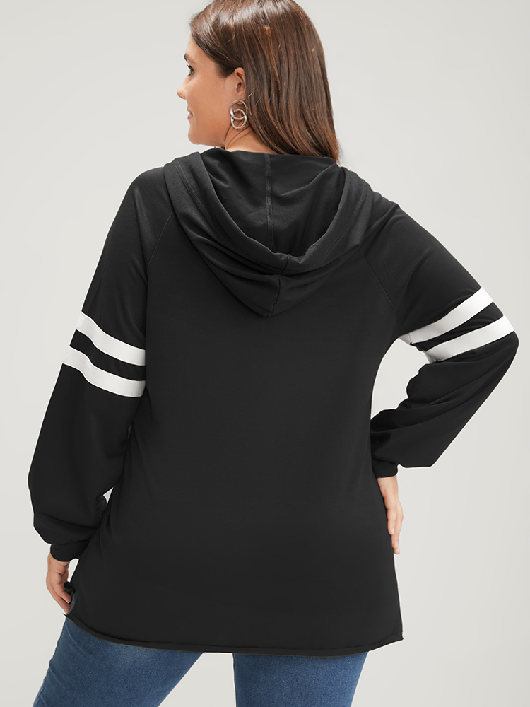 Plus Size Solid Contrast Pocket Drawstring Hooded Sweatshirt Women Black Casual Contrast Hooded Dailywear Sweatshirts BloomChic 12/L 