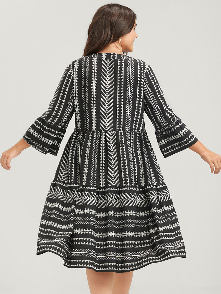 Plus Size Bloom Dress -Geometric Pocket Ruffles V Neck Knee Dress Black Women Vacation Pocket V-neck Elbow-length sleeve Curvy Knee Dress BloomChic 10/M 