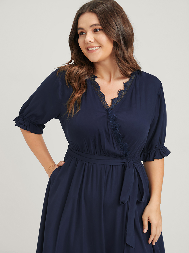 Plus Size Solid Knotted Pocket Lace Trim Wrap Maxi Dress Navy Women Elegant Patchwork V-neck Half Sleeve Curvy Midi Dress BloomChic 30/6X 