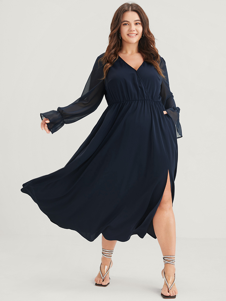 

Plus Size Solid Button Split Pocket Wrap Lantern Sleeve Ruffles Hem Dress DarkBlue Women Casual Wrap V-neck Long Sleeve Curvy Midi Dress BloomChic