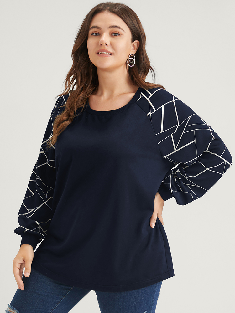 Plus Size Women Dailywear Geometric Patchwork Regular Raglan sleeve Long Sleeve Round Neck Elegant Sweatshirts BloomChic 