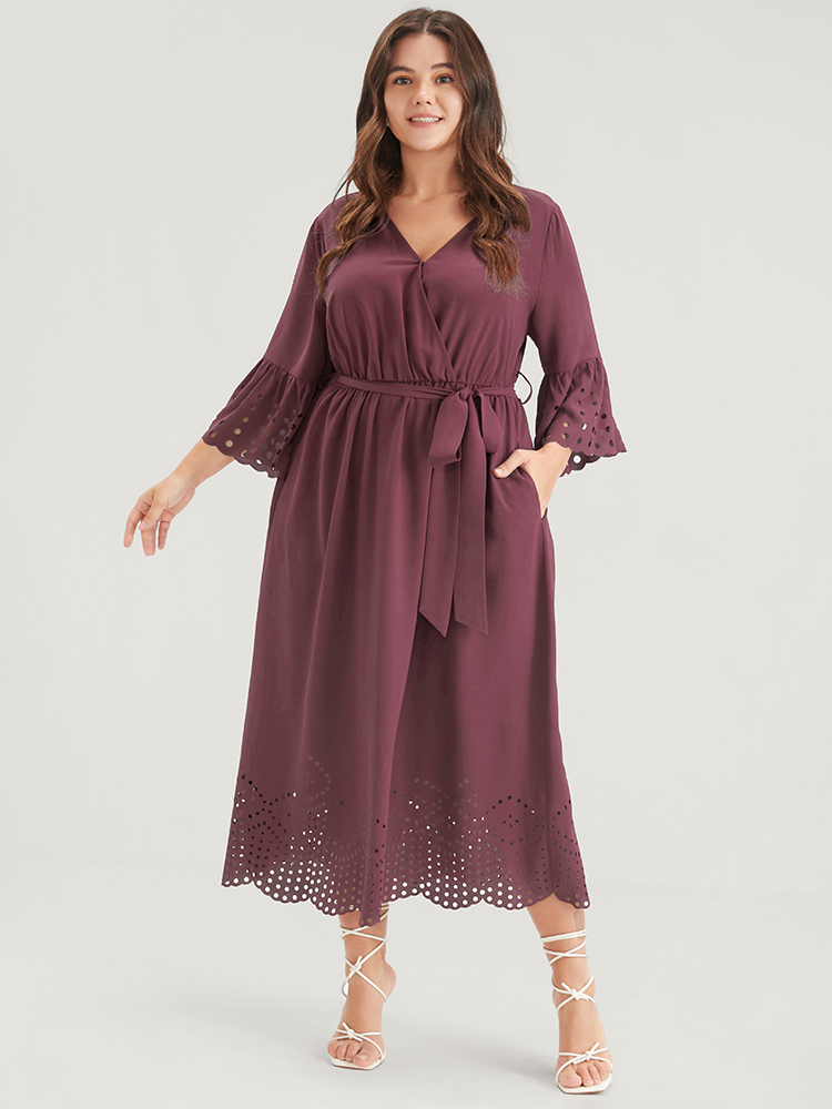 

Plus Size Plain Scalloped Ruffles Pocket Laser Cut Belted Wrap Dress DustyPink Women Elegant Belted V-neck Elbow-length sleeve Curvy Midi Dress BloomChic