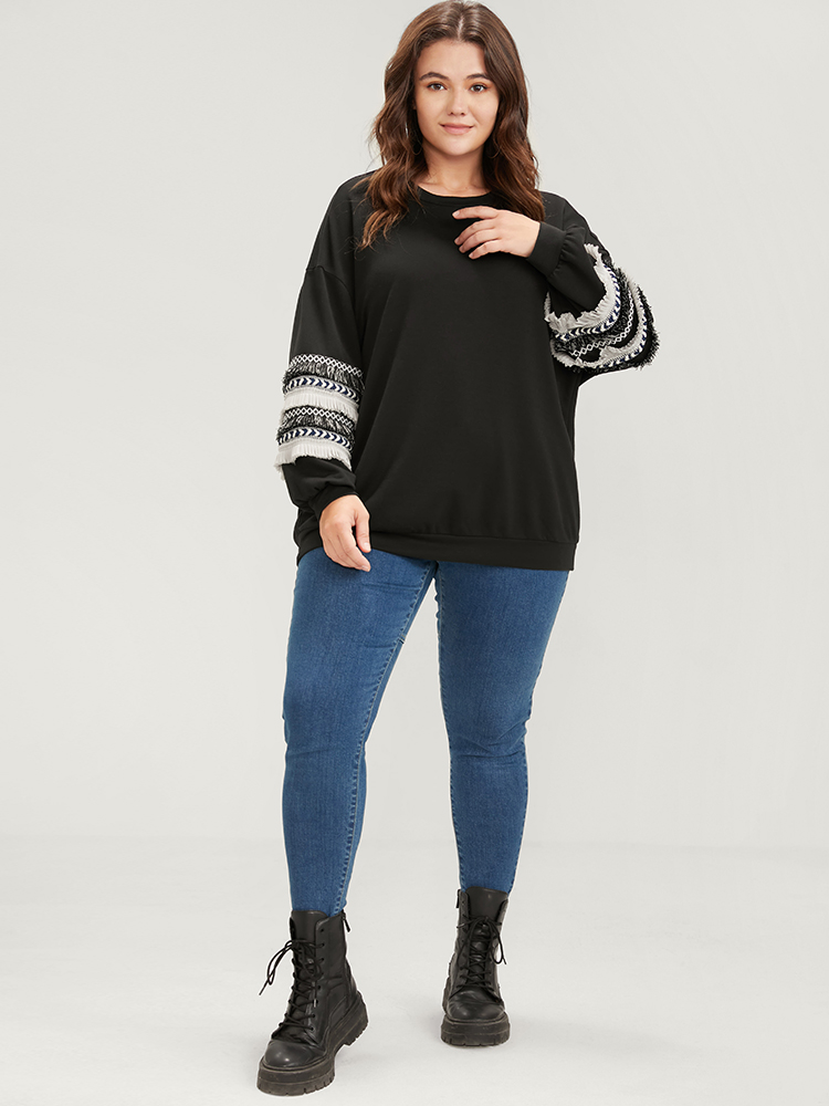 

Plus Size Plain Geometric Tape Fringe Trim Drop Shoulder Sweatshirt Women Black Elegant Patchwork Round Neck Dailywear Sweatshirts BloomChic