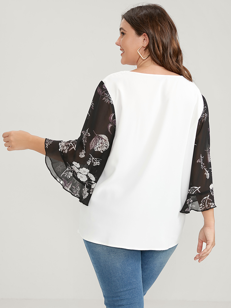 Plus Size Women Dailywear Floral Ruffles Ruffle Sleeve Elbow-length sleeve V-neck Elegant Blouses BloomChic 