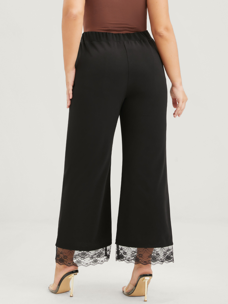 

Plus Size Solid Fake Button Scalloped Lace Trim Elastic Waist Pants Women Black Elegant Loose High Rise Dailywear Pants BloomChic