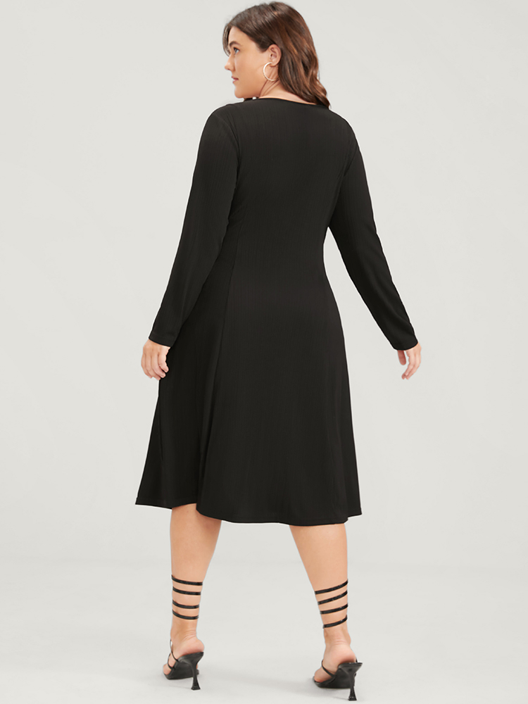 

Plus Size Plain V Neck Pocket Zip Up Midi Dress Black Women Office Zipper V-neck Long Sleeve Curvy Midi Dress BloomChic