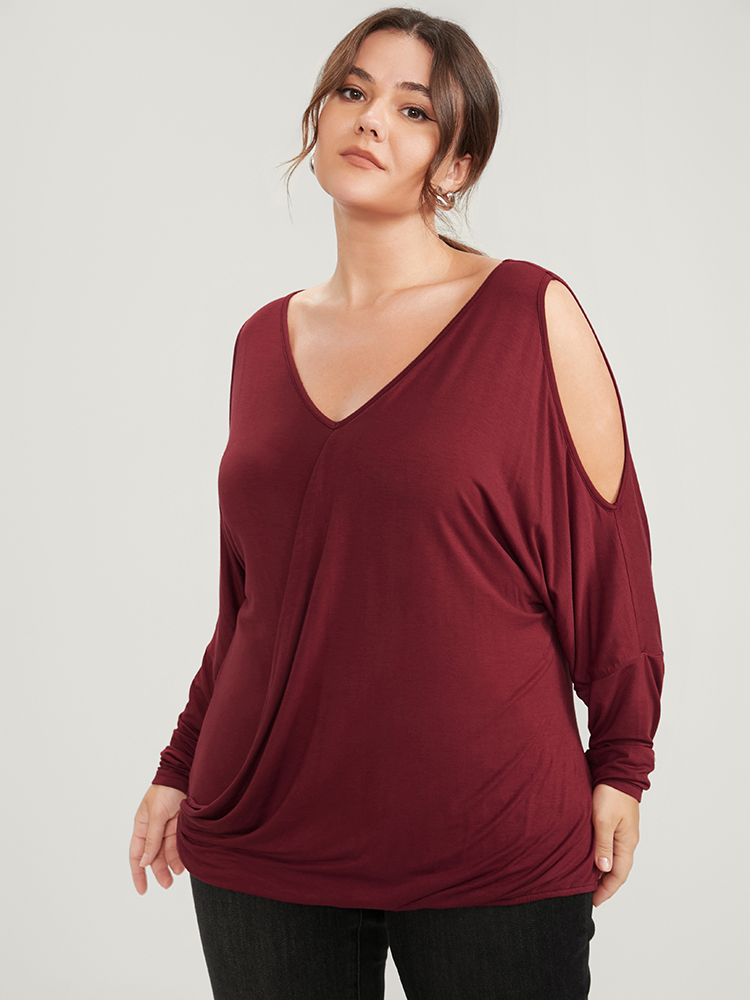 

Plus Size Solid Cold Shoulder Long Tee Scarlet V-neck Casual Jersey Tops