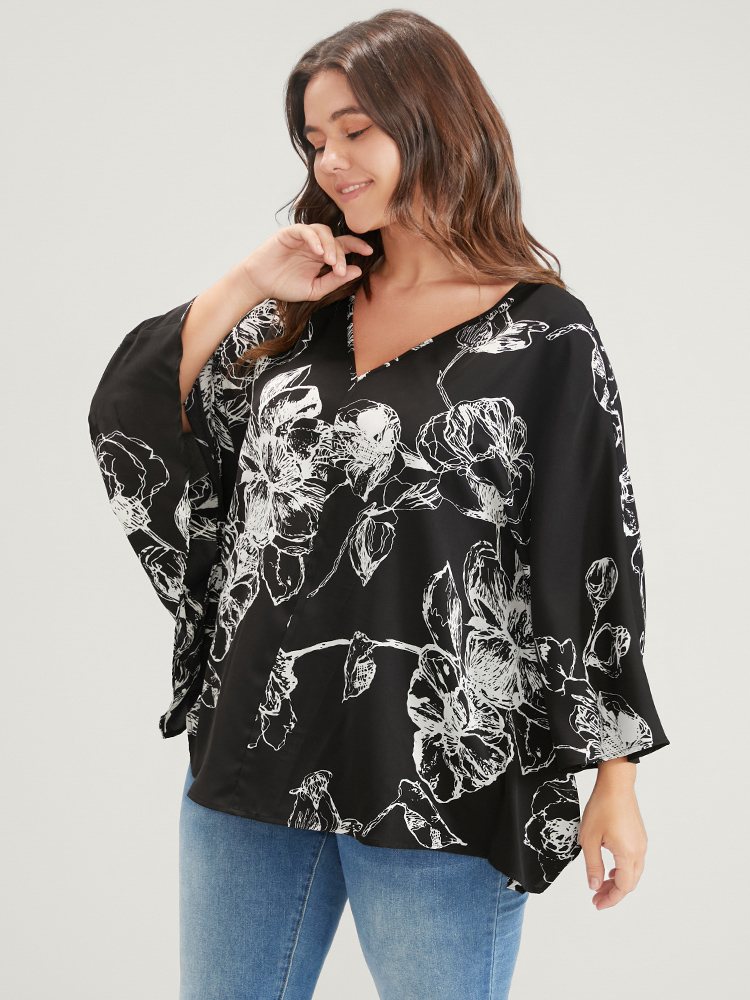 

Plus Size Black Floral Print V Neck Dolman Sleeve Blouse Women Elegant Long Sleeve V-neck Dailywear Blouses BloomChic