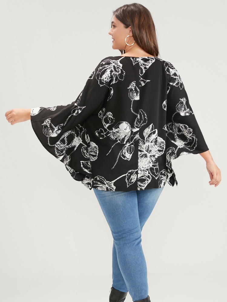 Plus Size Women Dailywear Floral Asymmetrical Dolman Sleeve Long Sleeve V-neck Elegant Blouses BloomChic 