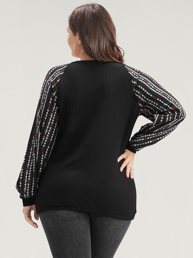 Plus Size Women Dailywear Striped Patchwork Regular Lantern Sleeve Long Sleeve V-neck Elegant Sweatshirts BloomChic 