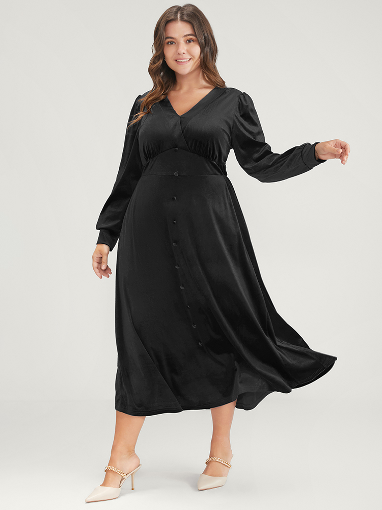 

Plus Size Solid V Neck Button Detail Pocket Velvet Dress Black Women Glamour Button V-neck Long Sleeve Curvy Midi Dress BloomChic