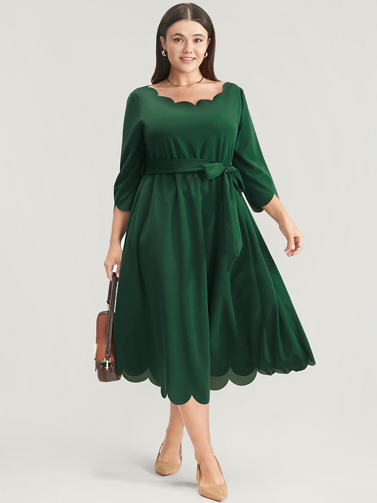 

Plus Size Solid Pocket Scalloped Trim Belted Midi Dress Green Women Elegant Pocket Round Neck Elbow-length sleeve Curvy Midi Dress BloomChic