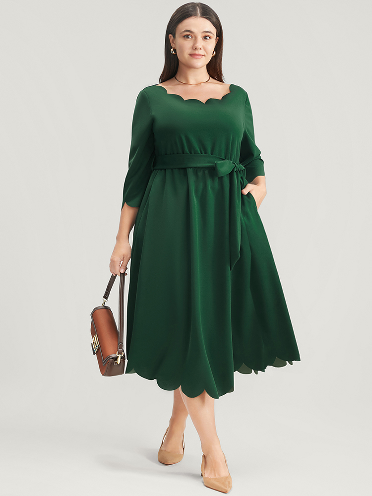 

Plus Size Solid Pocket Scalloped Trim Belted Midi Dress Green Women Elegant Pocket Round Neck Elbow-length sleeve Curvy Midi Dress BloomChic