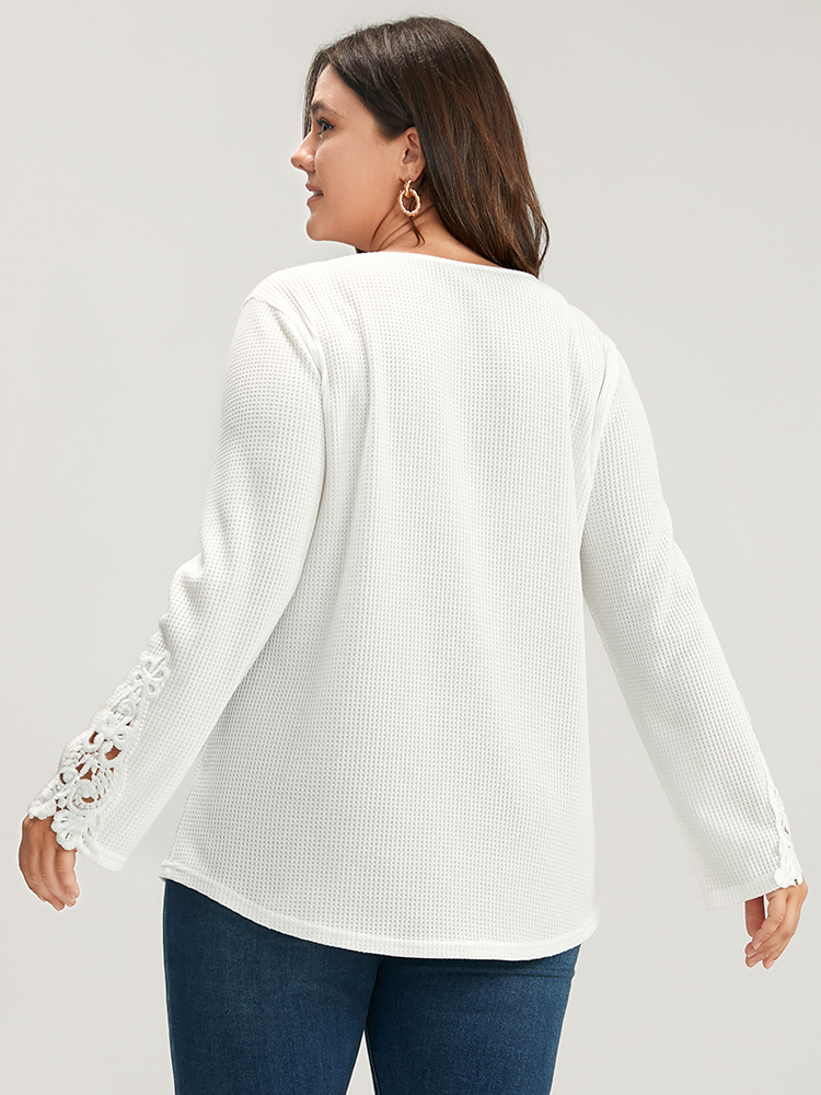 Plus Size Solid Button Up Waffle Knit Long Tee White Women Elegant Plain Plain Round Neck Dailywear T-shirts BloomChic 10/M 