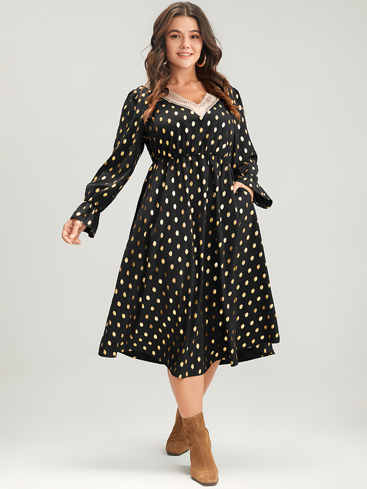 

Plus Size Polka Dot Lantern Sleeve Pocket Lace Trim Midi Dress Black Women Party Lace V-neck Long Sleeve Curvy Midi Dress BloomChic