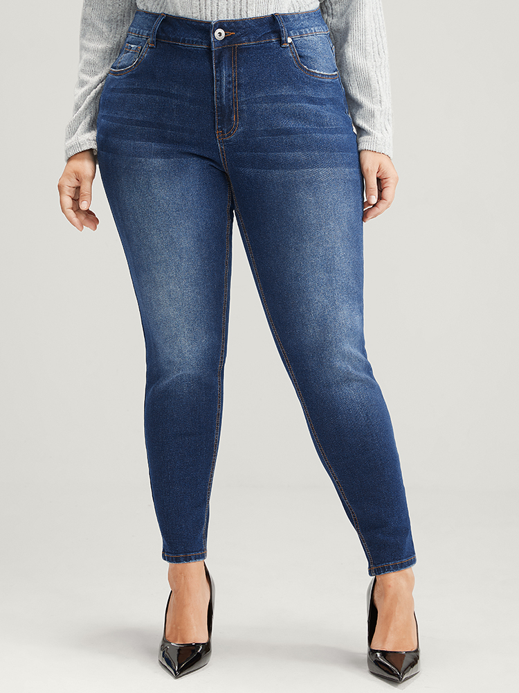 

Plus Size Mom Jeans Straight Very Stretchy High Rise Medium Wash Contrast Jeans Women DarkBlue Casual Plain High stretch Slanted pocket Jeans BloomChic