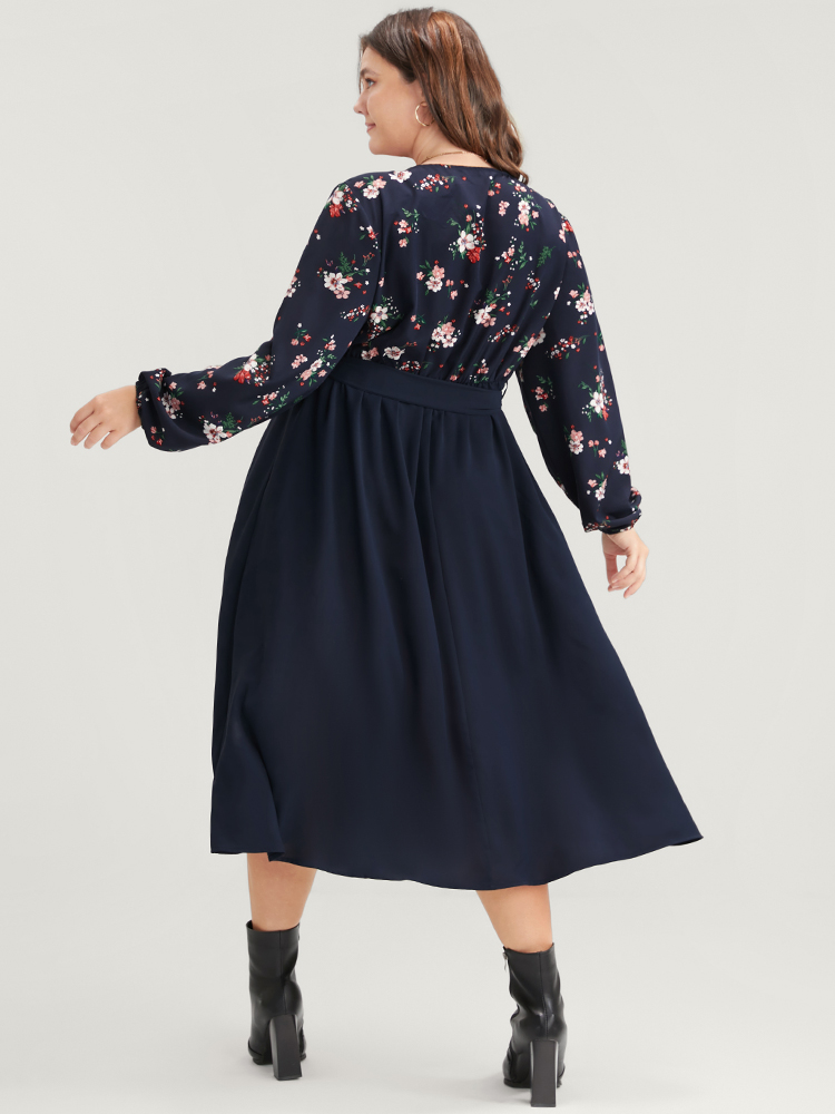 

Plus Size Floral Print Wrap Pocket Belted Split Dress DarkBlue Women Elegant Elastic Waist V-neck Long Sleeve Curvy Midi Dress BloomChic