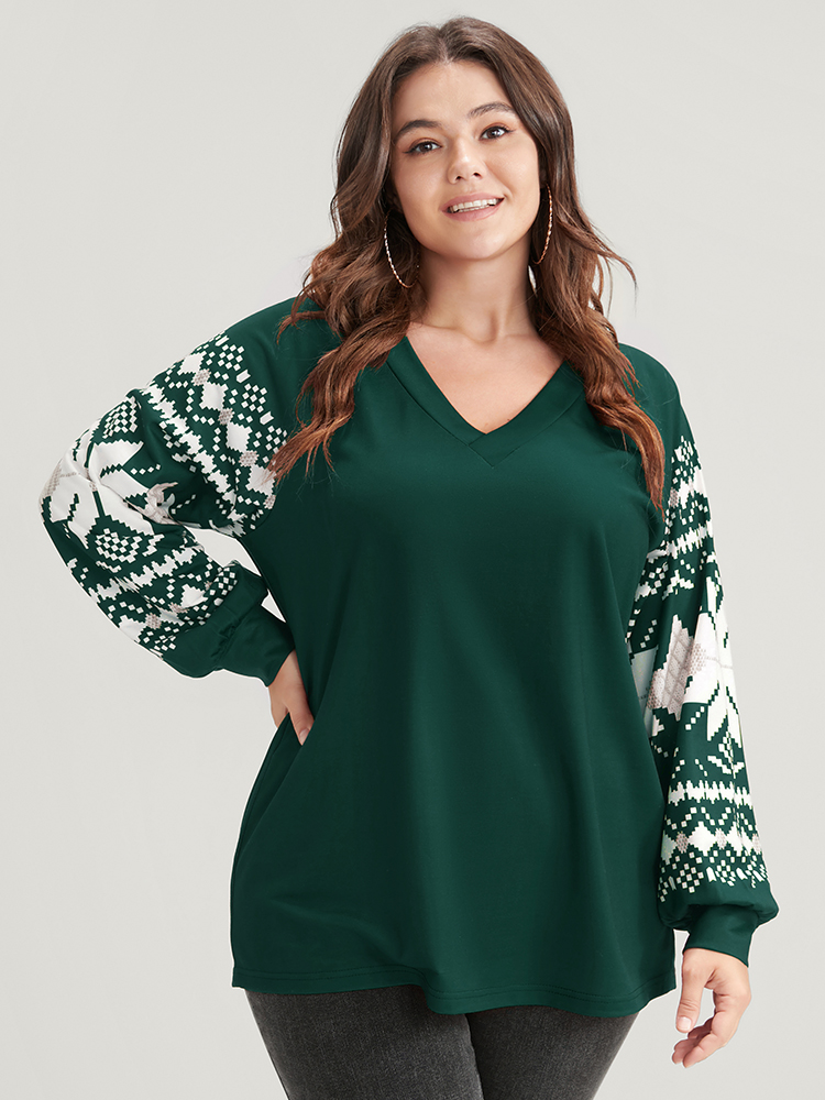 

Plus Size Snowflake Print V Neck Drop Shoulder Sweatshirt Women DarkGreen Casual Contrast V-neck Festival-Christmas Sweatshirts BloomChic