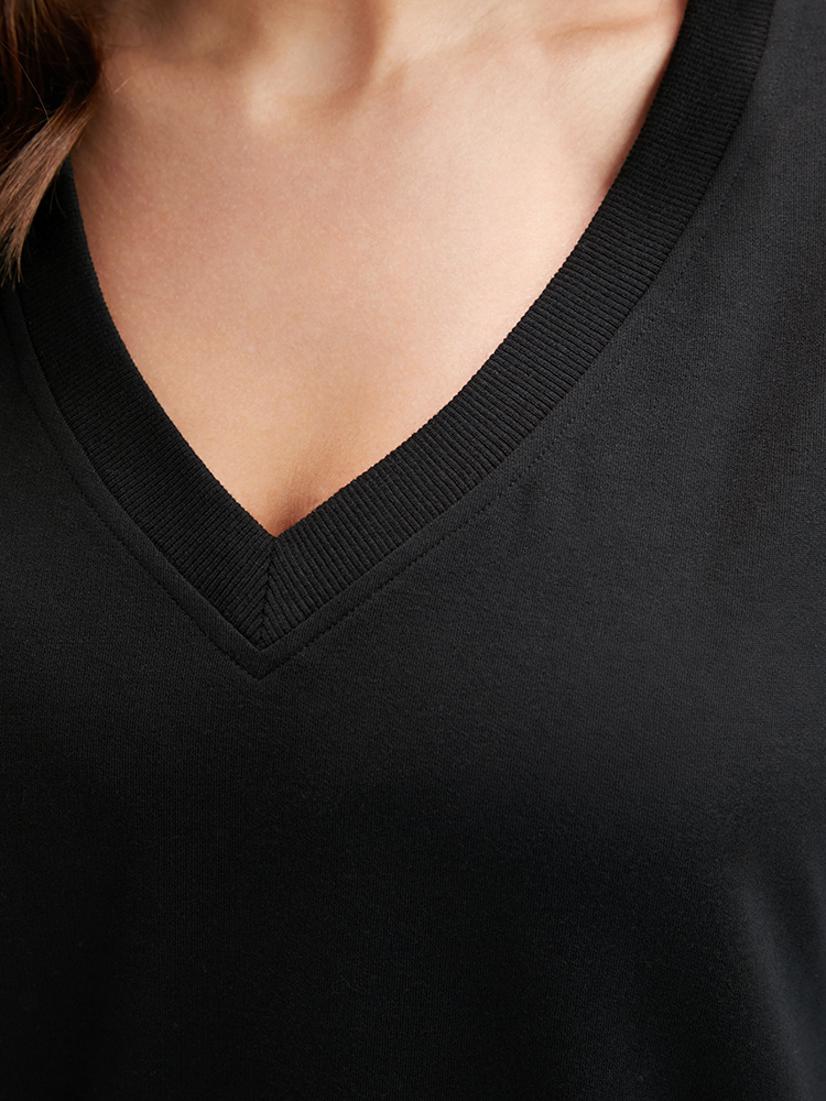 Plus Size Floral Embroidered V Neck Drop Shoulder Sweatshirt Women Black Casual Embroidered V-neck Dailywear Sweatshirts BloomChic 18-20/2X 