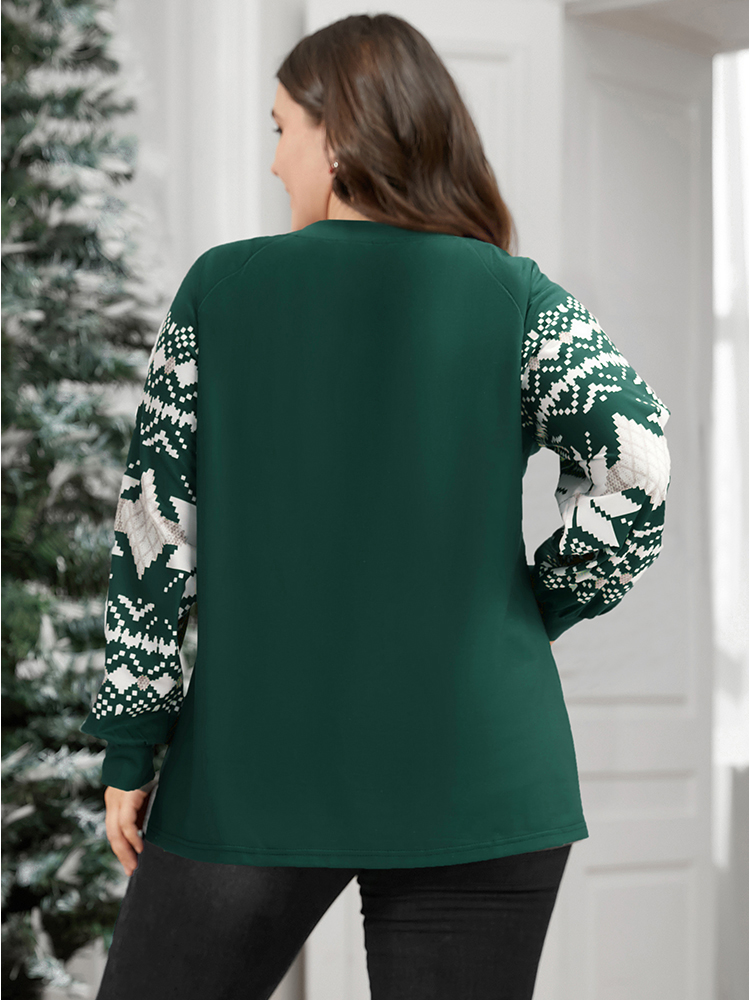 

Plus Size Snowflake Print V Neck Drop Shoulder Sweatshirt Women DarkGreen Casual Contrast V-neck Festival-Christmas Sweatshirts BloomChic