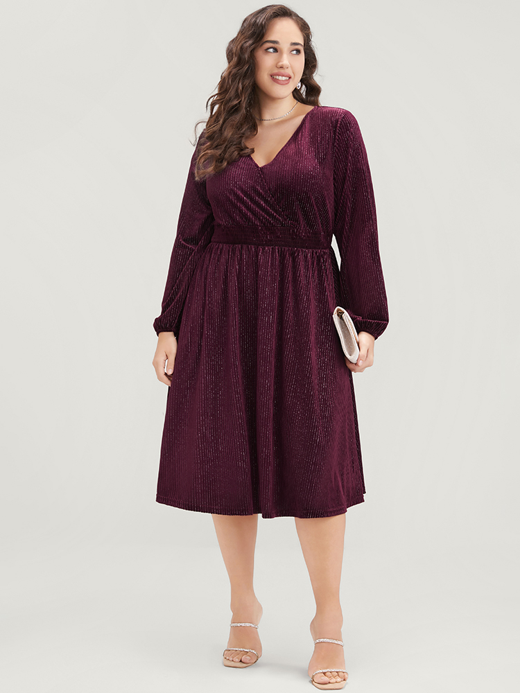 

Plus Size Glitter Lantern Sleeve Surplice Neck Shirred Dress Burgundy Women Party Plain V-neck Long Sleeve Curvy Knee Dress BloomChic