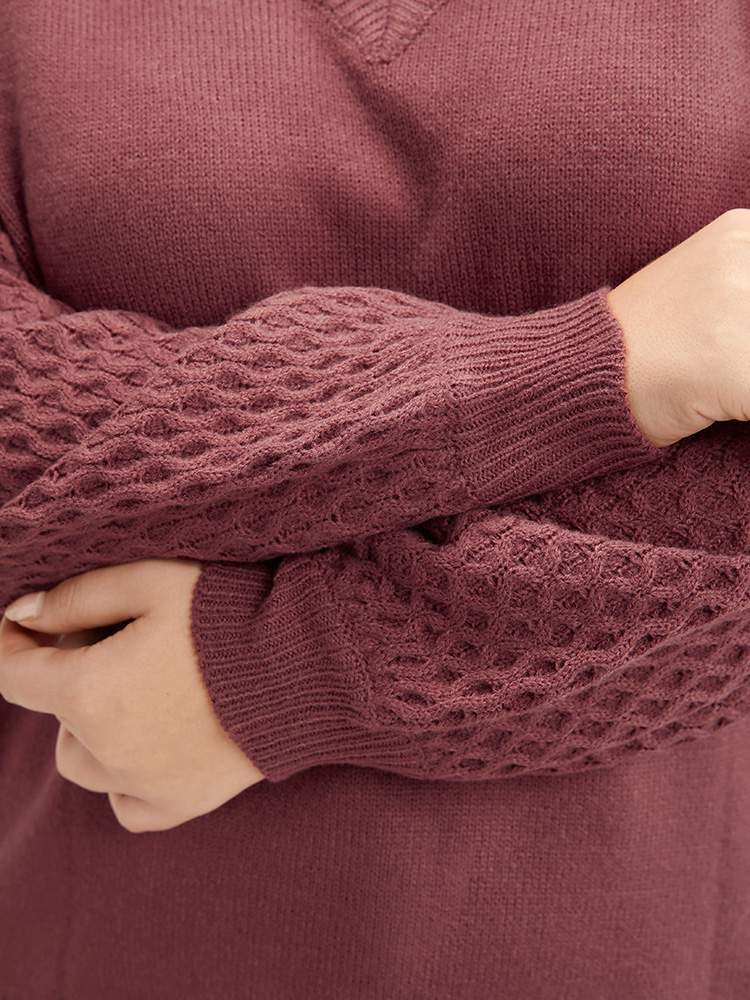 Plus Size Solid Pointelle Knit Lantern Sleeve Knit Top Russet Women Elegant Loose Long Sleeve V-neck Dailywear Pullovers BloomChic 14-16/1X 