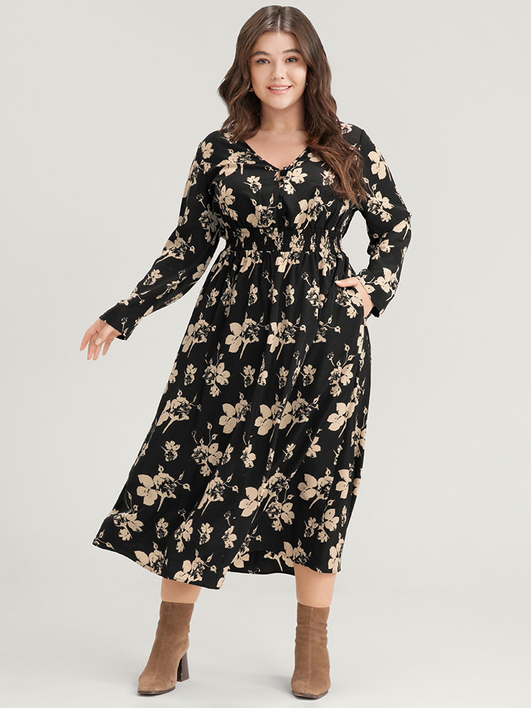 

Plus Size Floral V Neck Button Pocket Shirred Midi Dress Black Women Elegant Pocket V-neck Long Sleeve Curvy Midi Dress BloomChic