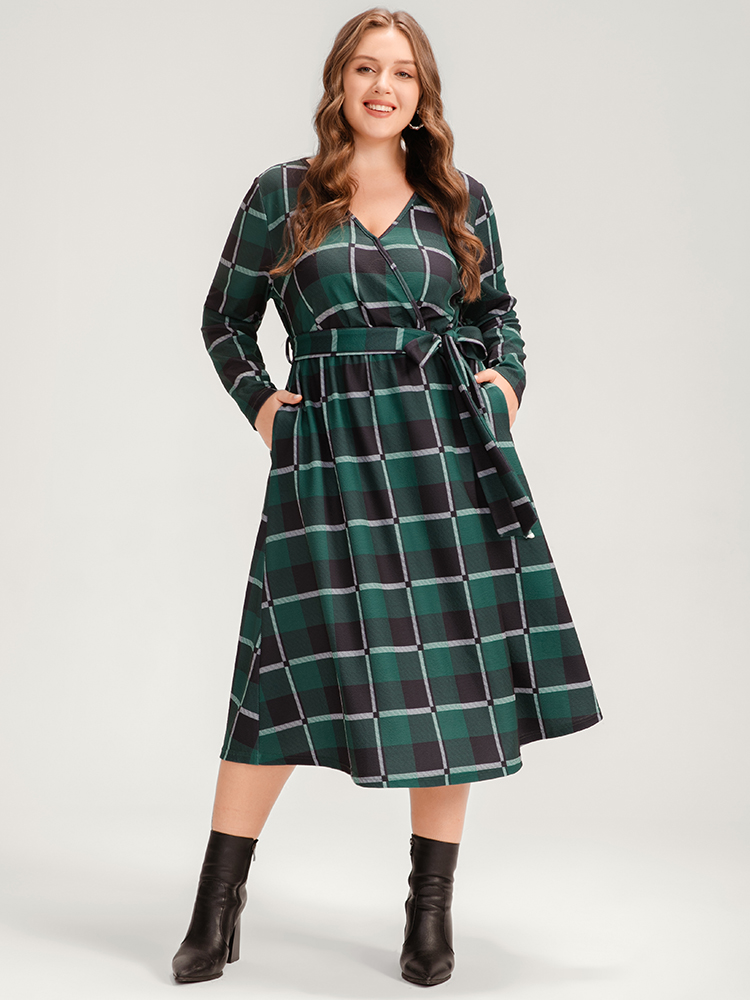 

Plus Size Plaid Surplice Neck Pocket Belted Midi Dress Green Women Casual Cross straps V-neck Long Sleeve Curvy Midi Dress BloomChic