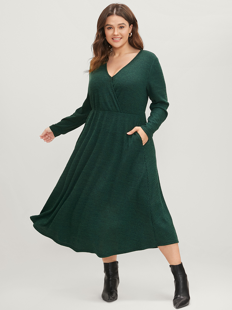 

Plus Size Solid Pocket Surplice Neck Rib Knit Marled Dress DarkGreen Women Elegant V-neck Long Sleeve Curvy Midi Dress BloomChic