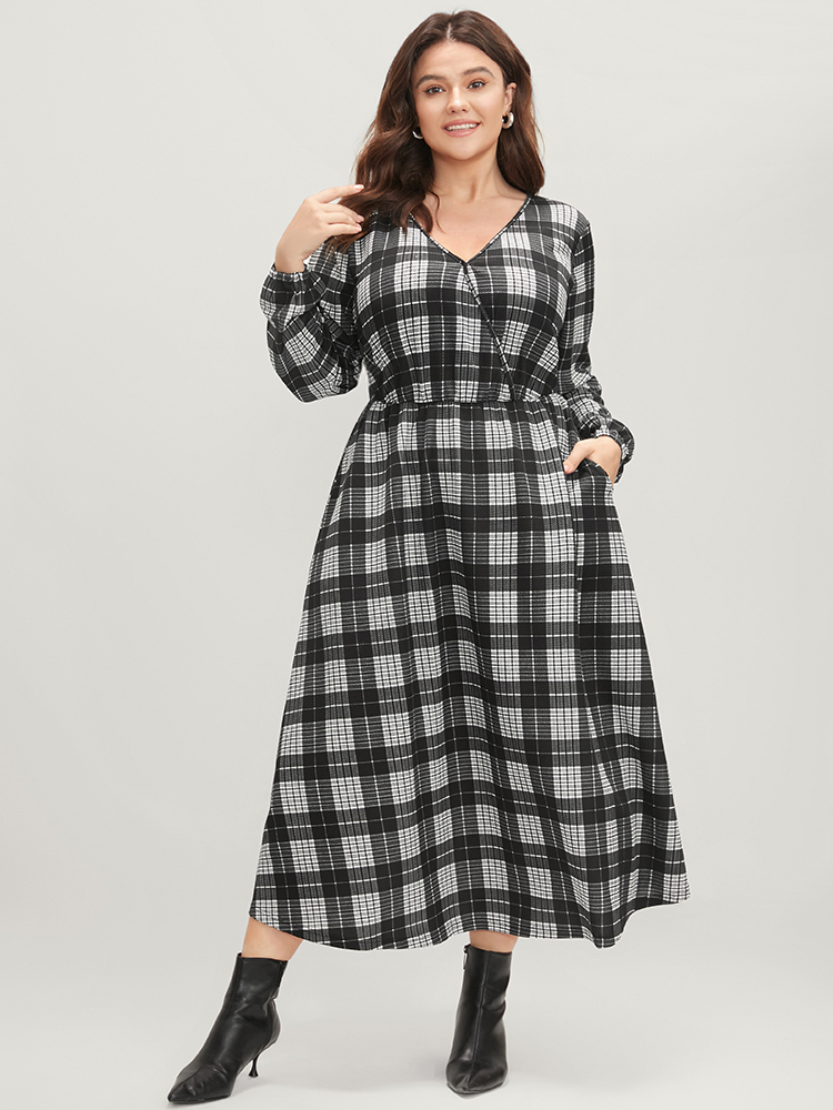 

Plus Size Plaid Print Pocket Lantern Sleeve Surplice Neck Midi Dress Black Women Elegant Printed V-neck Long Sleeve Curvy Midi Dress BloomChic