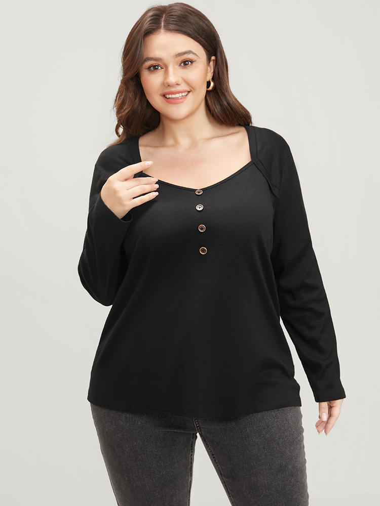 

Plus Size Solid Button Detail V Neck Long Tee Black Women Elegant Button Plain V-neck Dailywear T-shirts BloomChic