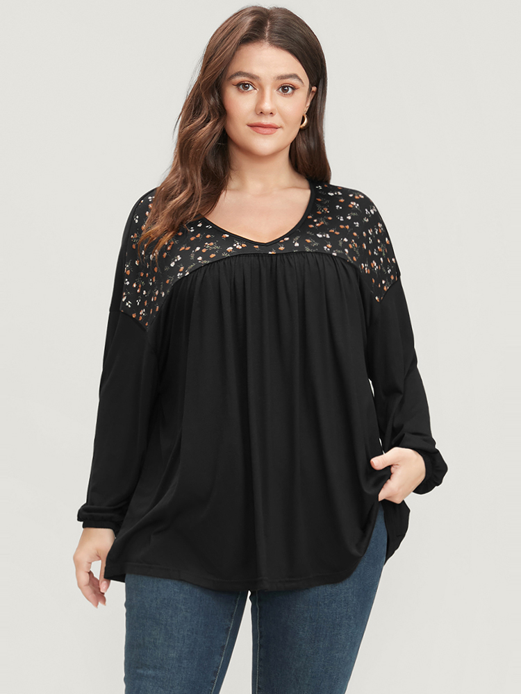 

Plus Size Ditsy Floral Patchwork Lantern Sleeve V Neck Long Tee Black V-neck Long Sleeve Elegant Jersey Tops