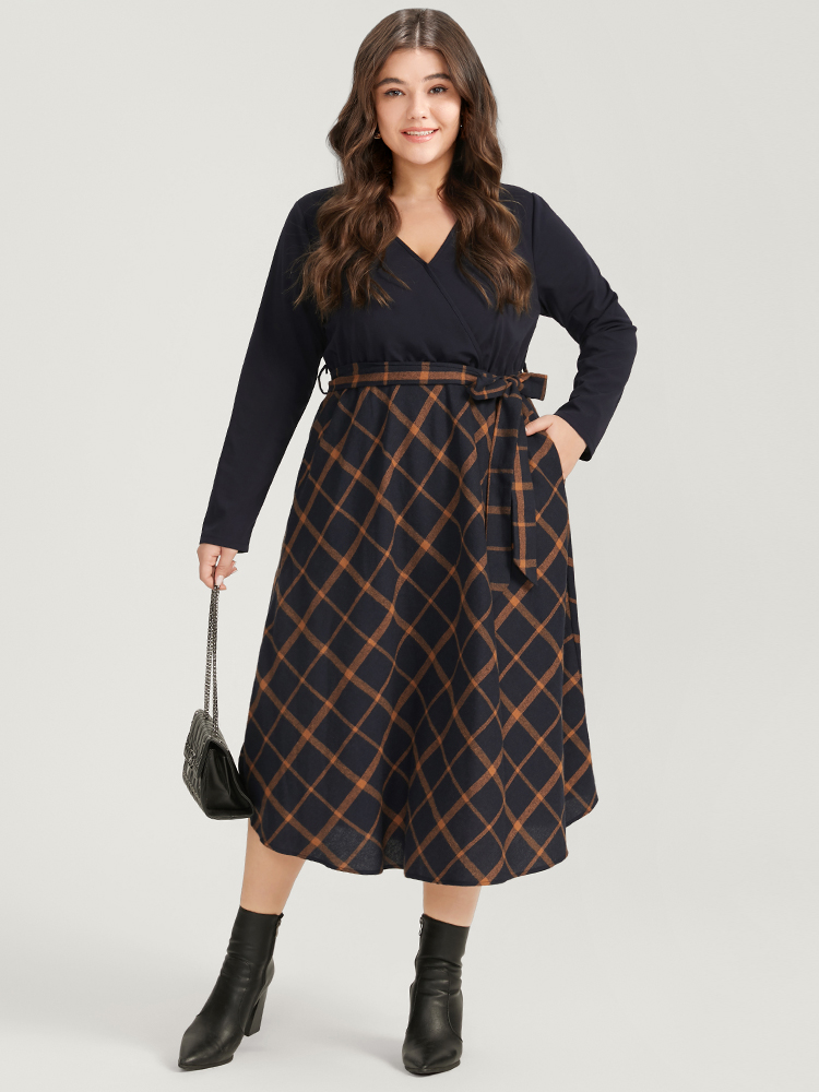 Plus Size Plaid Patchwork Pocket Belted Surplice Neck Dress Indigo Women Elegant Belted V-neck Long Sleeve Curvy Midi Dress BloomChic 22-24/3X 