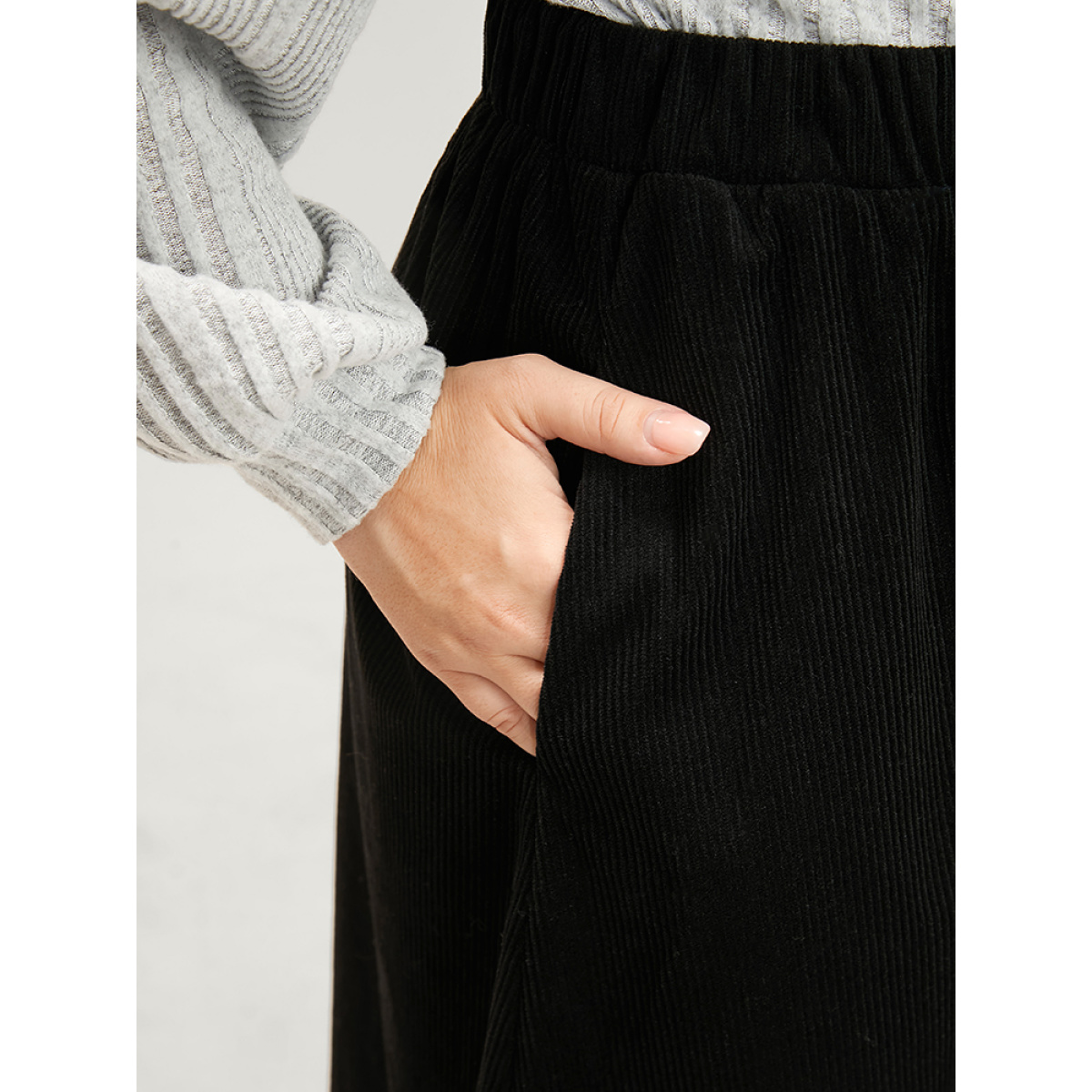 

Plus Size Solid Button Detail Pocket Elastic Waist Corduroy Skirt Women Black Elegant Button No stretch Pocket Dailywear Skirts BloomChic