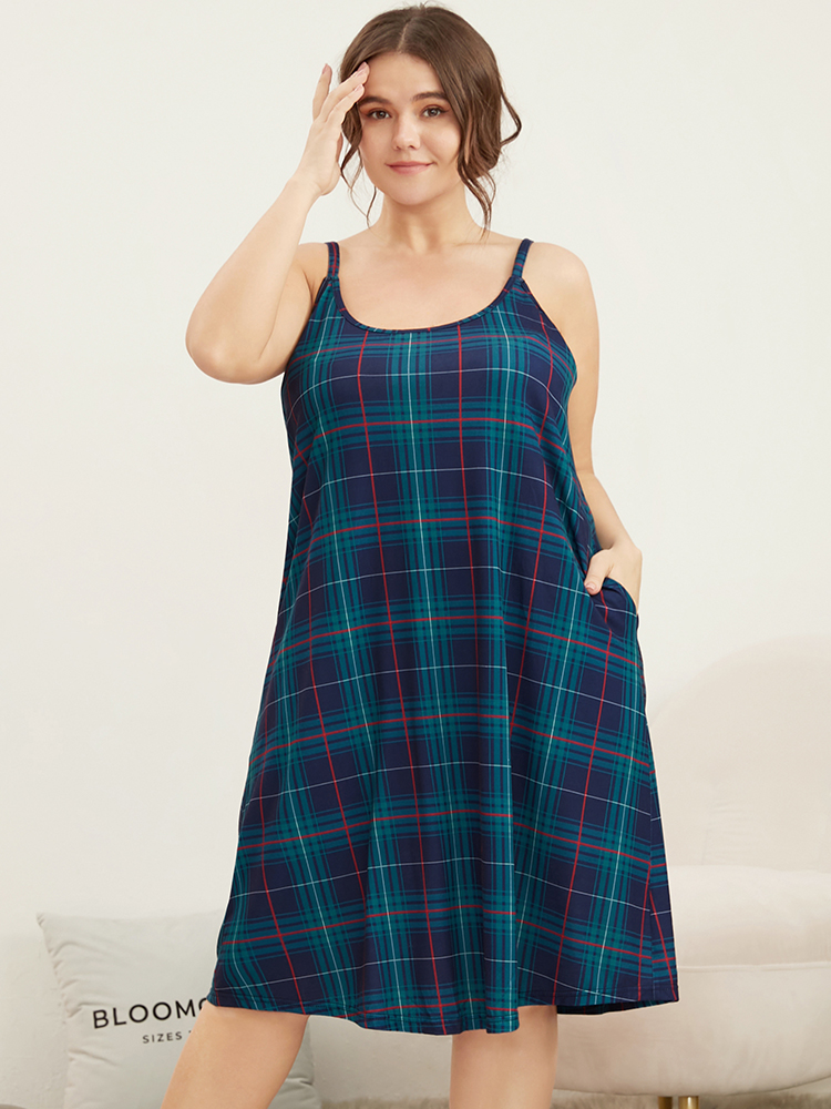 

Plus Size Plaid Backless Pocket Spaghetti Strap Dress DarkBlue Sleeveless Spaghetti Strap Elegant Dailywear  Bloomchic