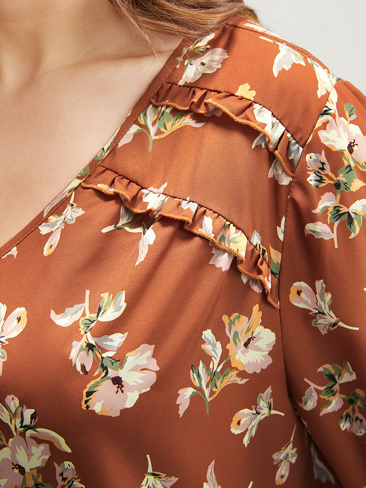 Plus Size Women Dailywear Silhouette Floral Print Ruffles Lantern Sleeve Long Sleeve V-neck Elegant Blouses BloomChic 