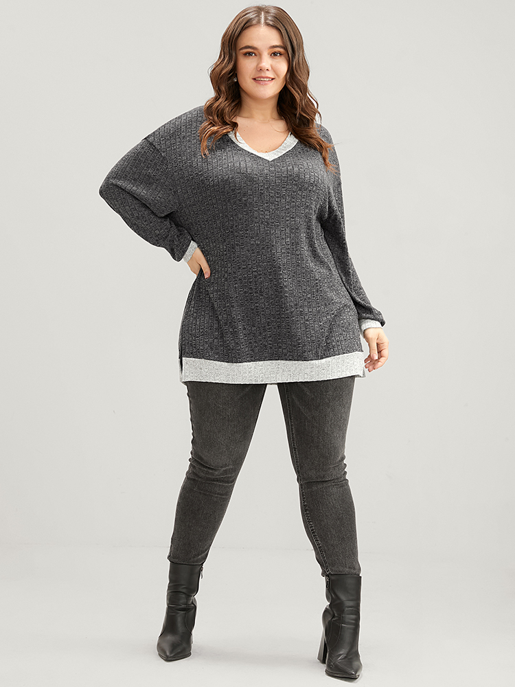 Plus Size Contrast Trim Split Hem Textured V Neck Sweatshirt Women DimGray Casual Patchwork V-neck Dailywear Sweatshirts BloomChic 28/5X 