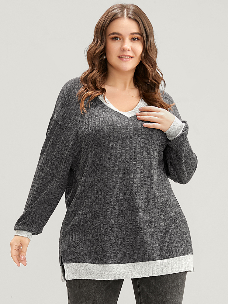 Plus Size Contrast Trim Split Hem Textured V Neck Sweatshirt Women DimGray Casual Patchwork V-neck Dailywear Sweatshirts BloomChic 28/5X 