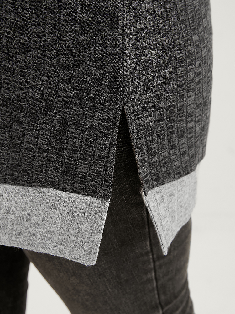 Plus Size Contrast Trim Split Hem Textured V Neck Sweatshirt Women DimGray Casual Patchwork V-neck Dailywear Sweatshirts BloomChic 28/5X 